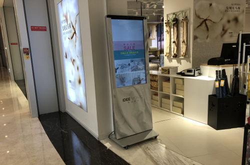 42寸触摸一体机的多元应用场所与广告机价值解析